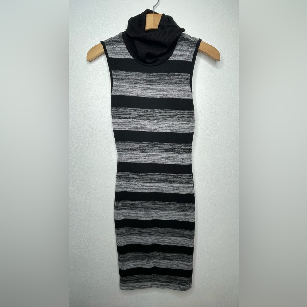 AlT.B Sleeveless Turtleneck Black & Gray Dress